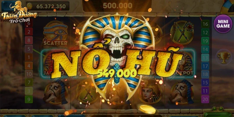 Người chơi trải nghiệm thắng lớn cùng game bài quay hũ.